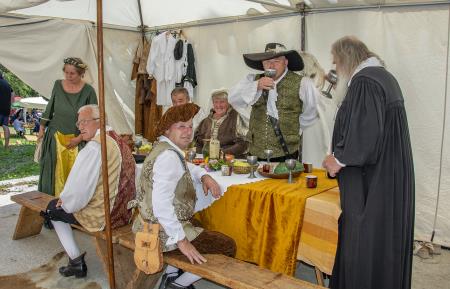 ODPRTJE GRADU DVOR (45)